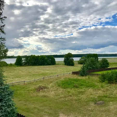 Dom Nad Jeziorem Mazury * Piece (Warmian-Masurian)